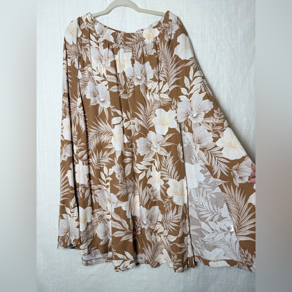 Lane Bryant Floral Palm Tropical Tan & White Midi Flowy Skirt Slit 14/16